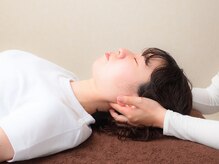 ひなた鍼灸整骨院/頸こりや頭痛でお悩みの方