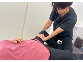 ナオル整体 大里院(NAORU整体)/沖縄/大里/猫背/骨盤矯正/O脚