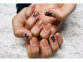 ハートホロ埋め込みネイル