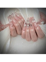 ラヴェニア(La ve nia)/キラキラピンクネイル