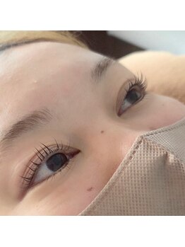 ムーンボウ(moon bow)の写真/ナチュラルかつ繰り返し施術を受ける事で自まつ毛を強く育てるまつ毛パーマ、お悩みのある方はぜひ★