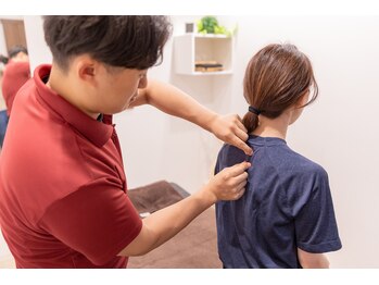 心斎橋長堀フェムテック整骨院の写真/あらゆる不調は体の姿勢から。国家資格者による丁寧な検査で、根本改善をサポートします！