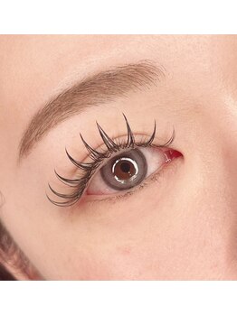 アイ アンド ネイル メメ サロン(eye and nail meme salon)の写真/3週間後も綺麗が続く♪【デザインキープラッシュ】新技術マツエクをぜひご体験くださいませ☆