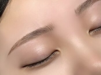 サリナスネイル(SARINASNAIL)の写真/【ご新規様☆美眉アイブロウwax/ハリウッドブロウリフト¥4000～】あなたに合った似合わせ眉毛を提案♪