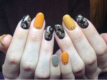 ラウト デコレーションアンドネイルサロン(Lauto Decoration&Nail Salon)/フラワーネイル