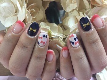 手書き　リボンネイル　