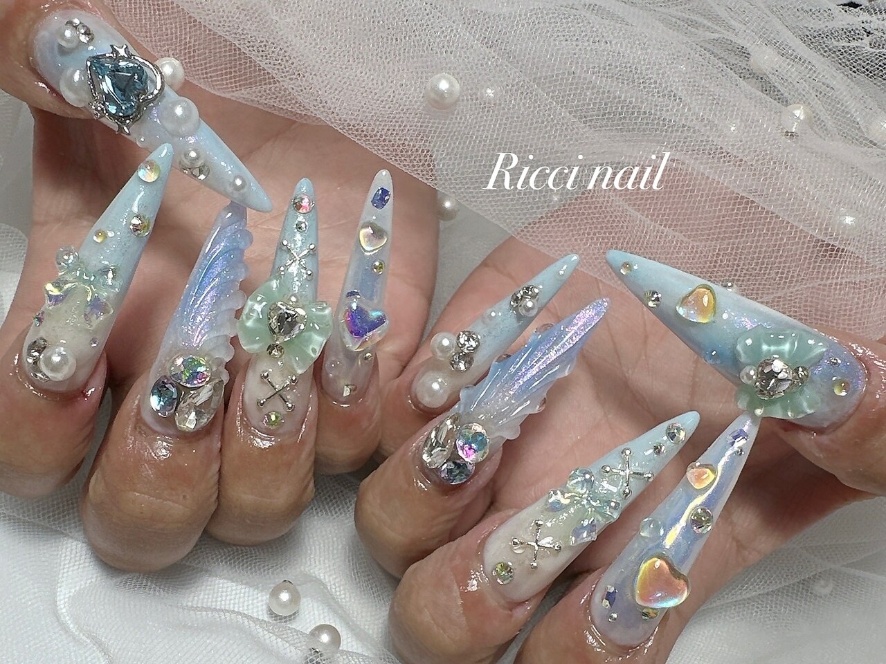 2025年-2026年冬トレンド】スーパーロング 夏のネイルデザイン集｜人気