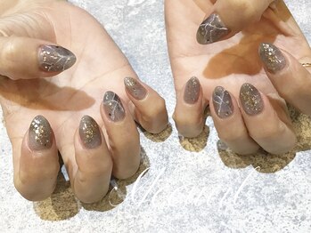 アクイユ 銀座店(ACCUEIL)/ニュアンスグレー