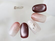 グラティフィー 梅田店(gratify)/ 大人上品マグネットネイル
