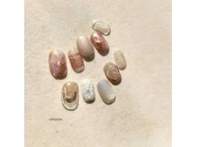 シルニー リム(Silny rim)/アシンメトリーニュアンスネイル