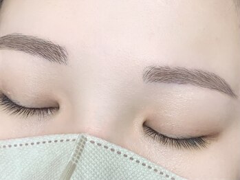 ナビレラ(navillera)の写真/お顔の印象を変えるオーダーメイドの似合わせアイブロウWax☆骨格や表情の癖を見極め貴方に似合う美眉へ*