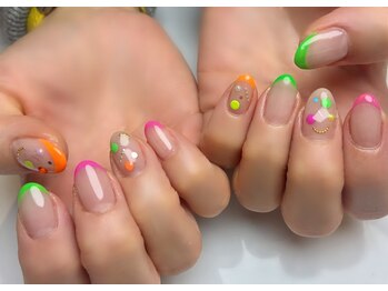 キラネイル アンド アイラッシュ by World Beauty(KIRA)/蛍光フレンチ