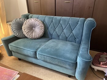 サロンデュヒャーク 志木駅前店(salon du ひゃーく)/クッション新装しました★