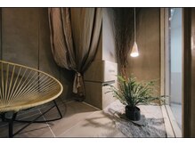 モモ 札幌(MOMO.)/落ち着いた待合室