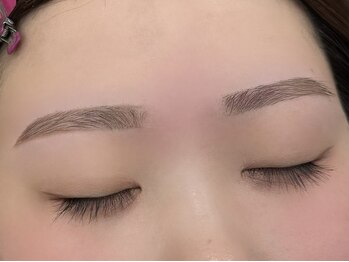 エサージュ 池袋店/スタイリング/平行眉