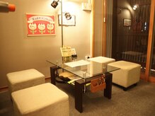 コリぜろっくす 天山店/ゆっくりくつろげる店内