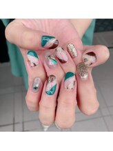 トータルサロン 白べぇーっ プラス/秋ネイル