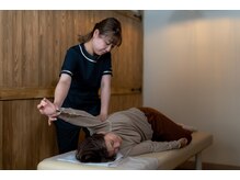 クマの冬眠 高知店/首や肩のお疲れに肩甲骨はがし