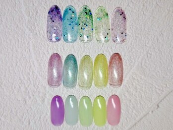 ステップネイル(step nail)の写真/【単色で指先をキレイに魅せたい！】ワンカラーだからこそ手の甲から指先までスラっとした印象に◎