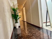 プライベートサロン ルクサージュ(Luxeage)の雰囲気(ホテル仕様のプライベート空間・花園町の貸切りサロン)