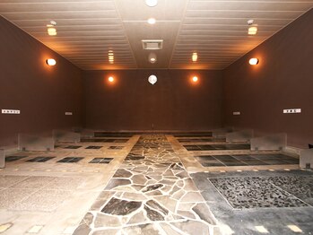 エンジェル ロック(Angel rock)/5種類の鉱石を利用した岩盤浴