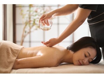 銀座リラクシア(Ginza Relaxia)の写真/【お値段以上の価値アリ♪】特選天然アロマオイルを贅沢に使用★敏腕スタッフの施術で心身共に癒します♪