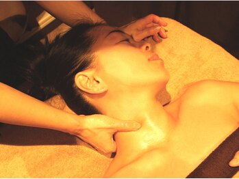 ラクシア(RAKUSIA)/極上アロマボディ