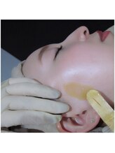 シュシュ(chou chou)/フェイシャルワックス施術風景＊