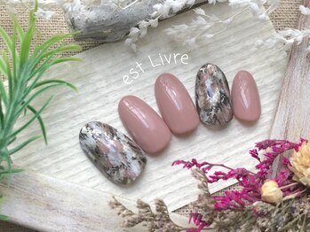 エストリブレ(estLivre)/重ねニュアンス