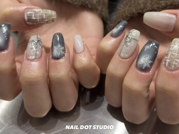 ネイルドットスタジオ 堺筋本町(NAIL DOT STUDIO)/ツイード×マグネット冬ネイル