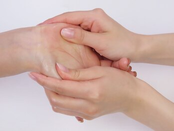 ルーム バイ マナ(room by 麻奈)/ハンドエステ