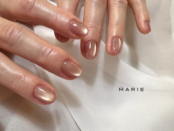 ザ マリー 表参道店(THE MARIE)の写真/★オフ込み定額¥6600！アートの種類も豊富♪デザイン＆爪の形もご提案！HAND＆FOOT同時施術もOK！