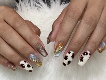 ユーネイル(u nail)の写真/個性派ネイルで自分らしく！豊富なカラーとパーツにマグネット100色以上で理想のネイルを♪