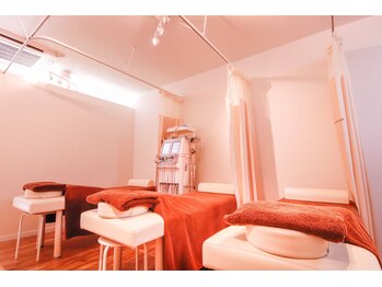 アンドエイト 大塚整骨院店(&8)/【店内施術ルーム】