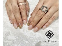 ネイル エミュスト(Nail Emuest)/白ネイル/ホワイト/スタッズ