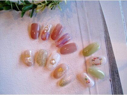 アロアロネイル(aloalo nail)の写真