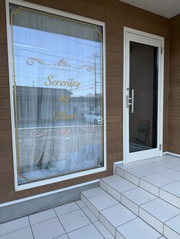 セレニティ バイ マリ(Serenity by Mari)/