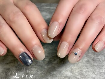 リアン(Lien)の写真/毎日をもっと美しく。お仕事や日常にも馴染む、上品で洗練されたネイルが得意なサロン♪美しい指先に◎