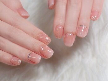 ノエル ネイル(NOEL)の写真/【四条烏丸】トレンド×ショートネイルで可愛い指先に♪短い爪でもお洒落に楽しめる似合わせcolorを提案♪