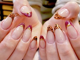 フレンチレオパードネイル