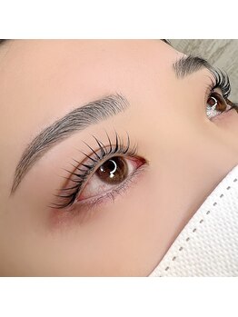 ヴィフ(Vif)/パリジェンヌ+眉毛Wax