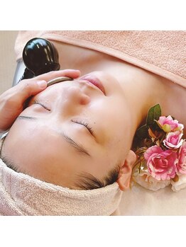 サンベリーナ(Thumbelina)の写真/【ラジオスティム使用★】コラーゲンの生成促進♪ほうれい線&たるみを改善しいつまでも若々しい見た目に◎
