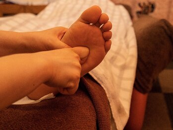 フットライズ(foot rise)の写真/お客様の体調を見極め気持ちいいポイントをぐぐーっと刺激！日々の生活で溜まった疲労やストレス解消に◎