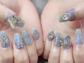 プライズアイリス アイラッシュ 池袋東口店(prize Iris eyelash)/オーロラビジューネイル