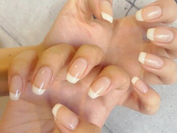 アイ アンド ネイル ロカヒ(Eye & nail LOKAHI)/フレンチ