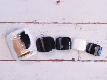 エムネイル(M Nail)/塗りかけネイル・フット