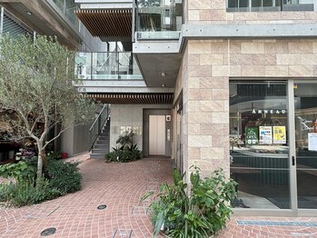 さちゃわら 向ヶ丘遊園店/ビル外観/向ヶ丘遊園徒歩1分