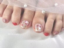 リッシュ トロワ(RICHE trois)/さくらんぼフットネイル♪