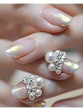 ファン ネイルサロン スクール(Fun)/パールとビジュー