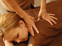 まどろみ/全身もみほぐし/オイルリンパ